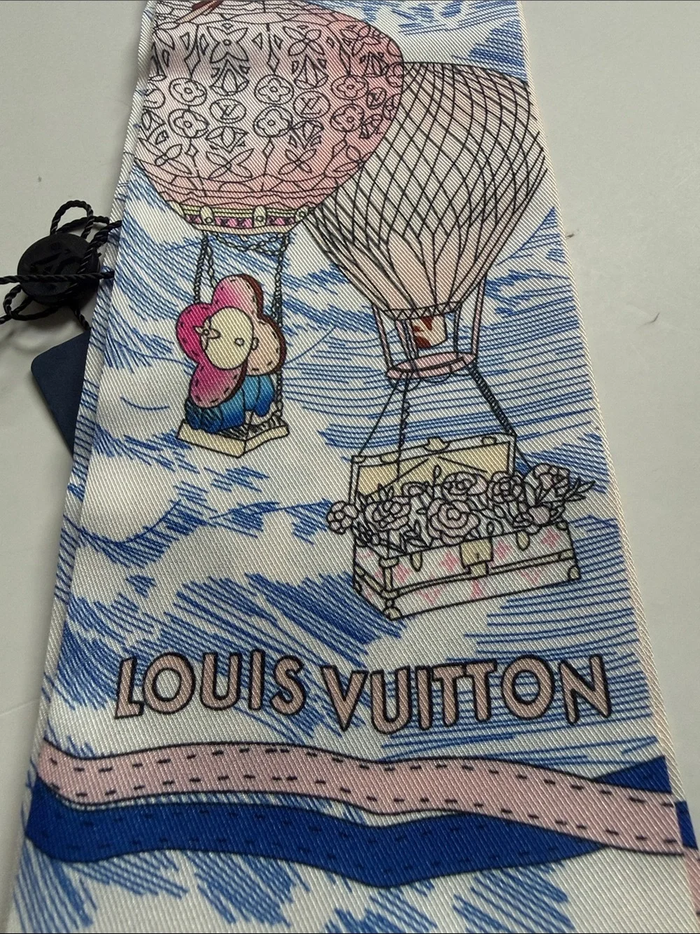 unbranded silk accessory